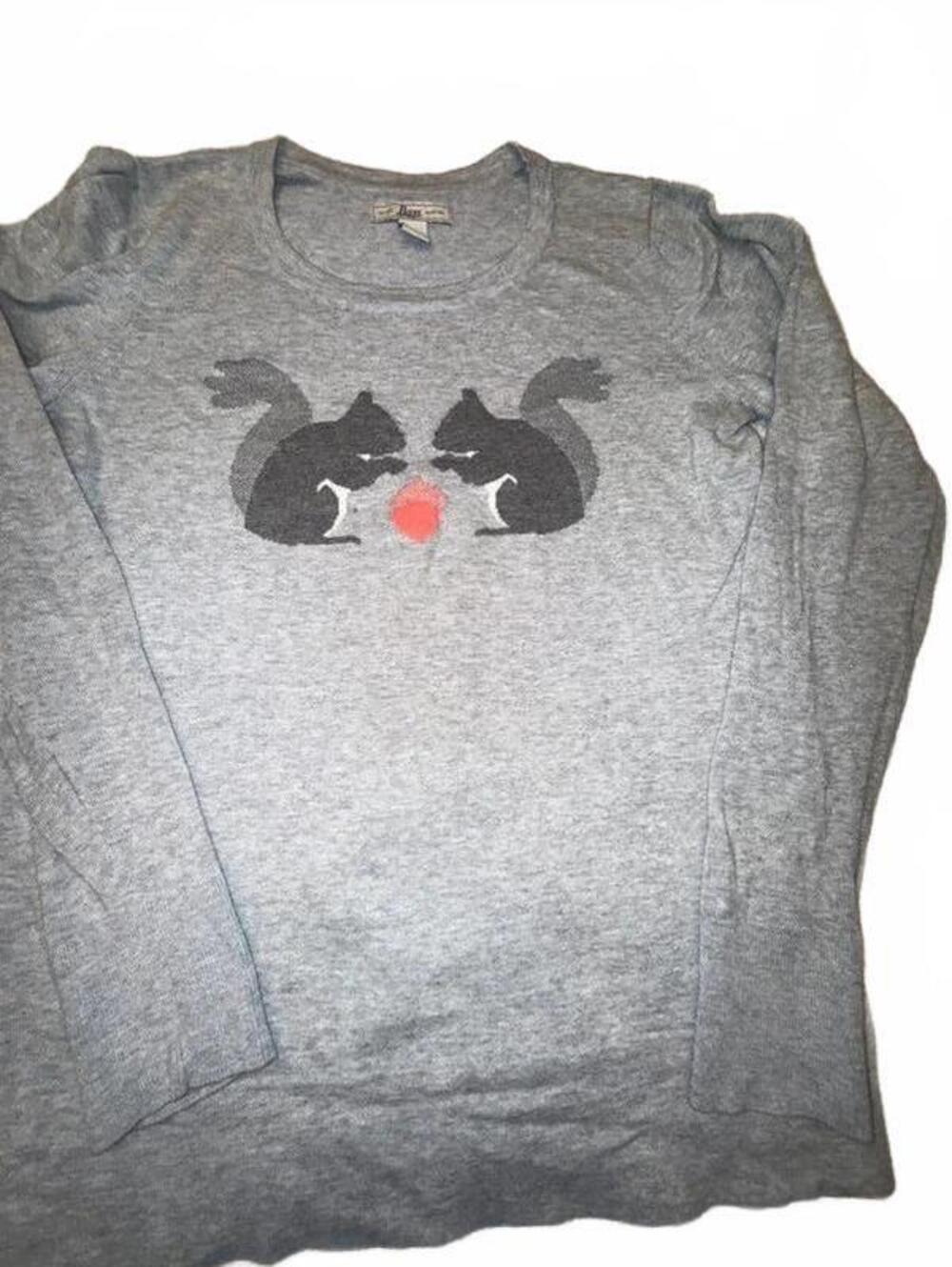 Bass Gray Cotton Long Sleeve Pullover Sweater with Squirrel Design